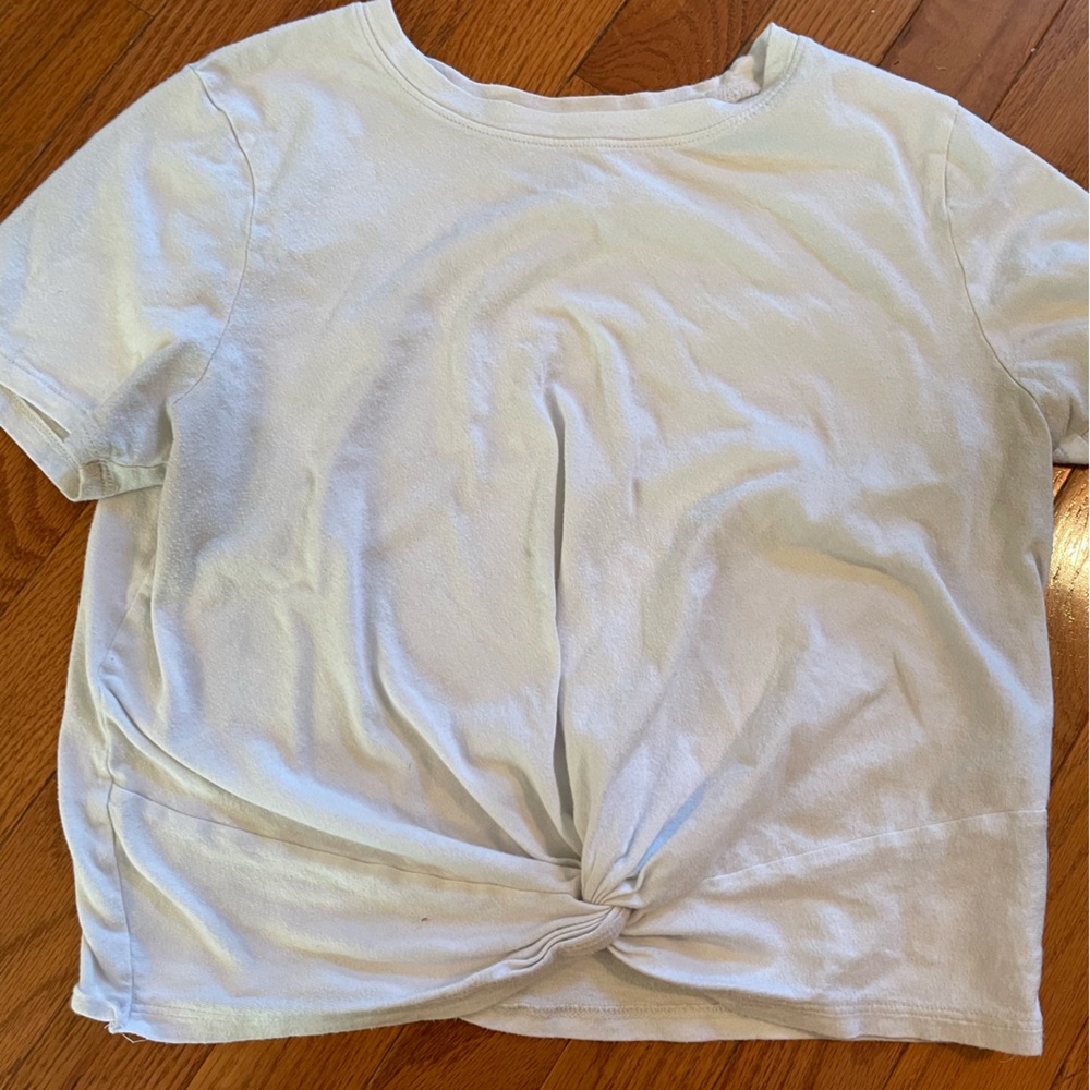 Hollister medium top